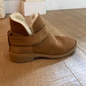 Ugg booties with heel size 6, NEVER WORN